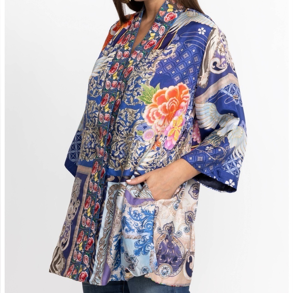 Johnny Was Navy Floral Cape Reversible two ways to wear! - Picture 11 of 14